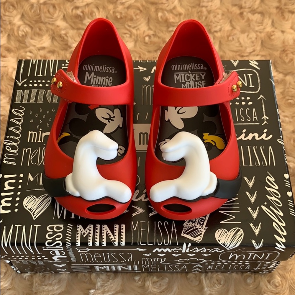Mini Melissa Ultragirl + Disney Mary Jane